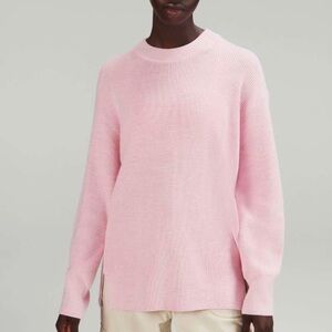 Lululemon Merino Wool-Blend Ribbed Crewneck Sweater
Heathered Pink Peony size 6